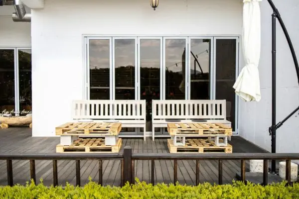 composite custom deck with railing